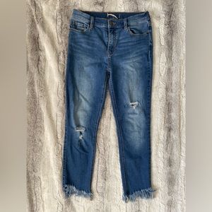 Free People Great Heights Skinny Jeans Distressed
Raw Hem